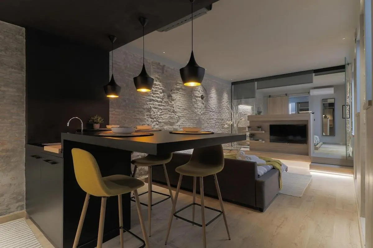 C72 - Glamorous Loft Malaga Center Apartment